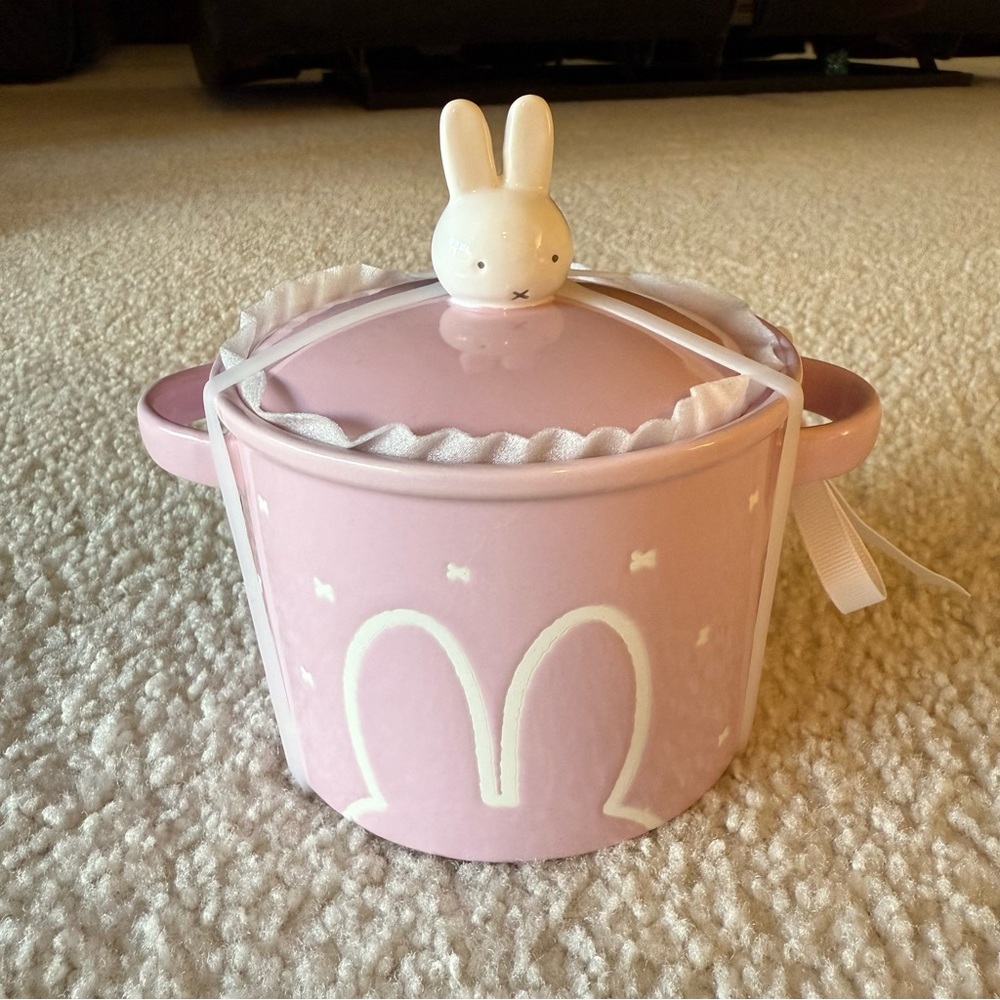 ✨BNWT Miffy by Magenta Lilac Ceramic Pot with Lid